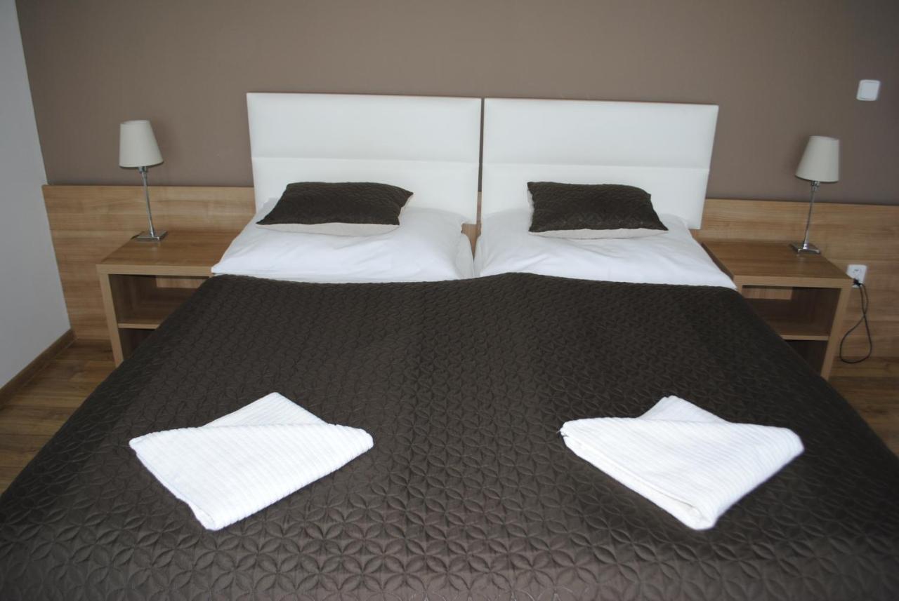 Hotel Golf Jezera Ostrožská Nová Ves エクステリア 写真